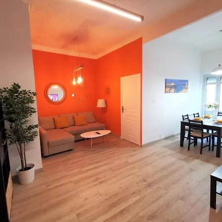 Beau T3 Neuf Proche Vieux-port A La Place Corderie Appartamento *